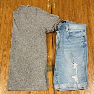 OLD NAVY Men’s Grey Soft-Washed Short Sleeve Shirt